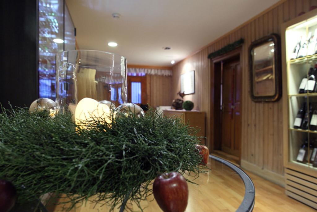 Hotel Gasthof Krone Hittisau Eksteriør billede
