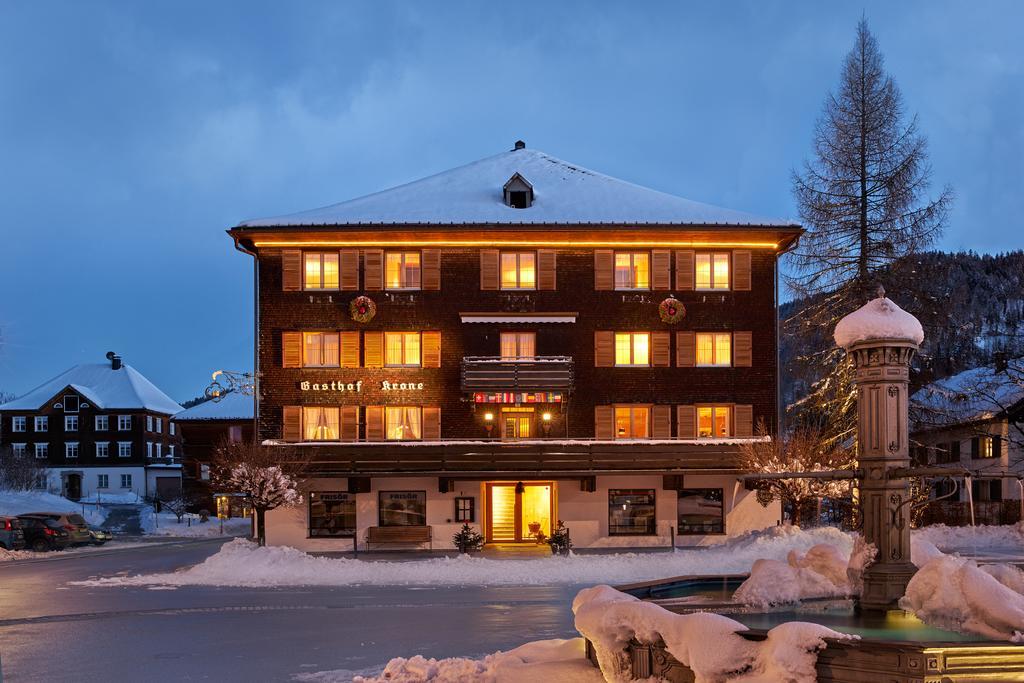 Hotel Gasthof Krone Hittisau Eksteriør billede