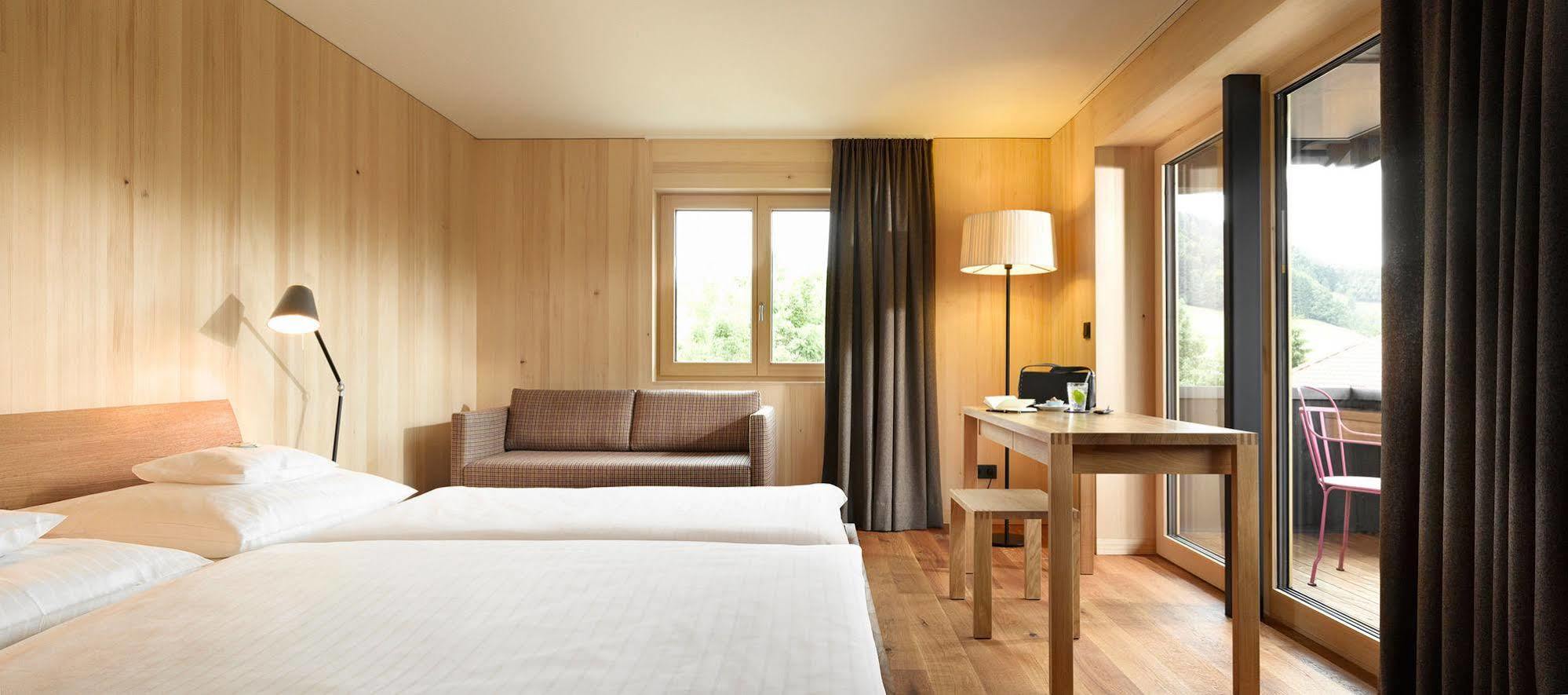 Hotel Gasthof Krone Hittisau Eksteriør billede